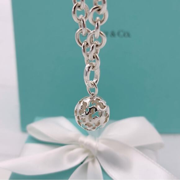 Tiffany & Co. Paloma Picasso Sphere Dove Charm Pendant Sterling Silver Gift Box